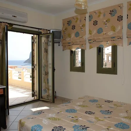 Klelia Aparthotel Yefira